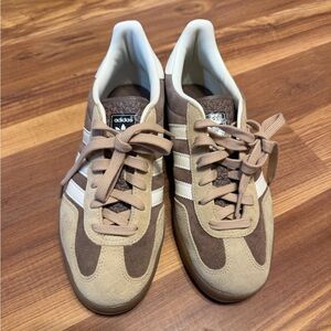 Adidas Men's Beige and Brown Sneakers